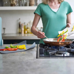  Nest Chop ensemble de 3 planches à découper emboîtables avec bords incurvés, rangement vertical (60122)